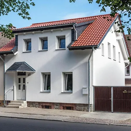 Ruhige Mit Parkplatz In * Thale